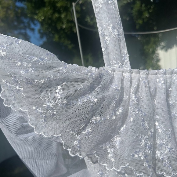 Country White Lace Off Shoulder Maxi Dress - Picture 4 of 13